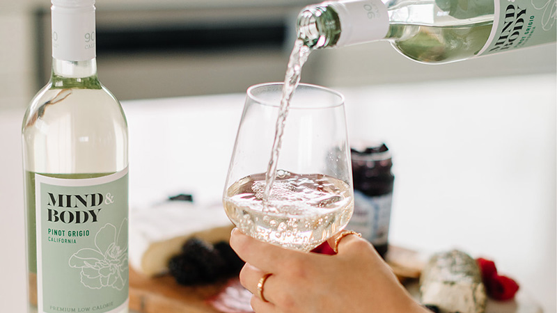Your Complete Guide to Pairing LowCalorie Wine and Healthy Dishes