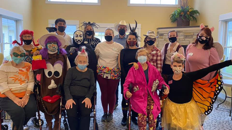 Activities Vineyard Assisted Living Community