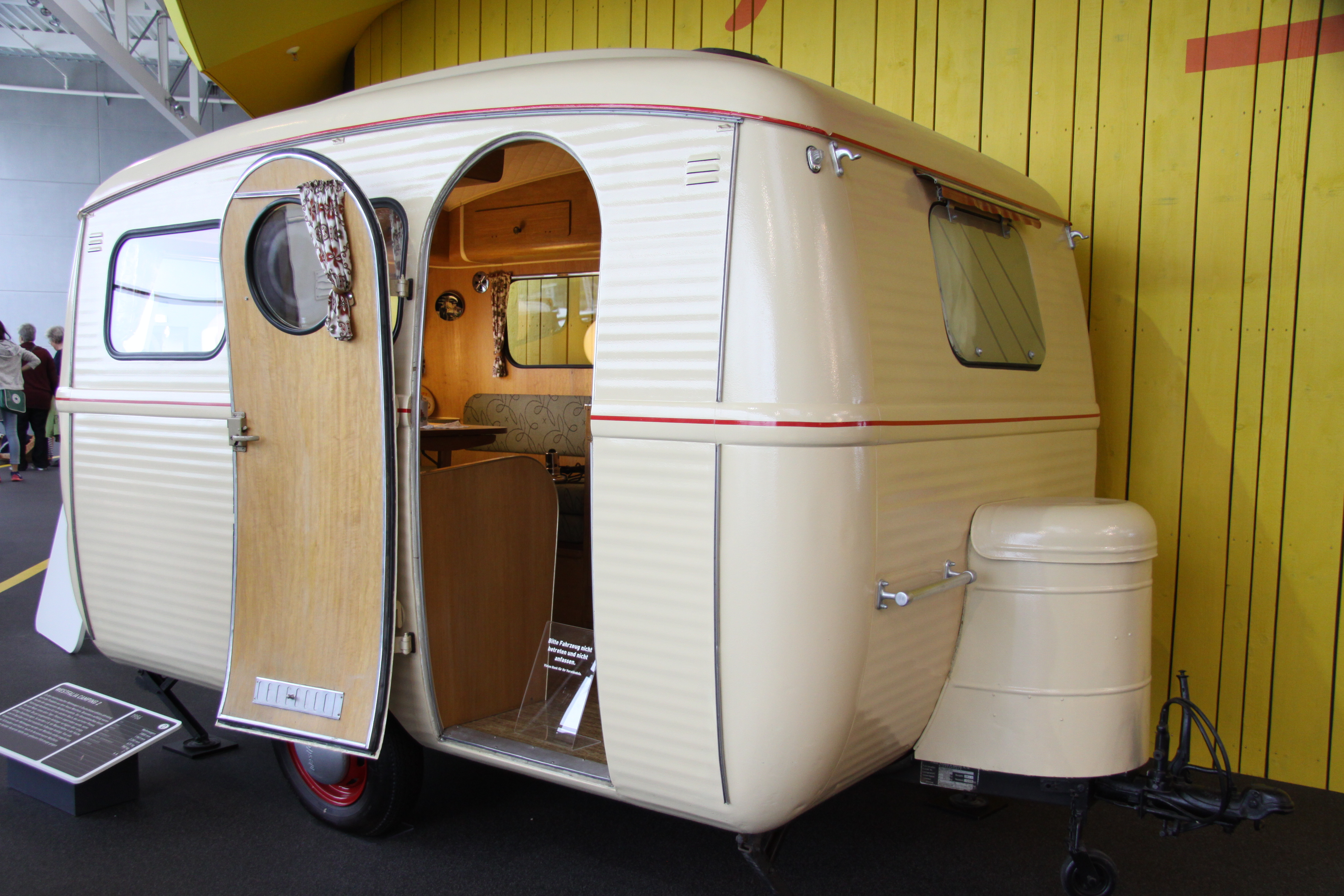 Die Suche beginnt…. Vintage Caravan