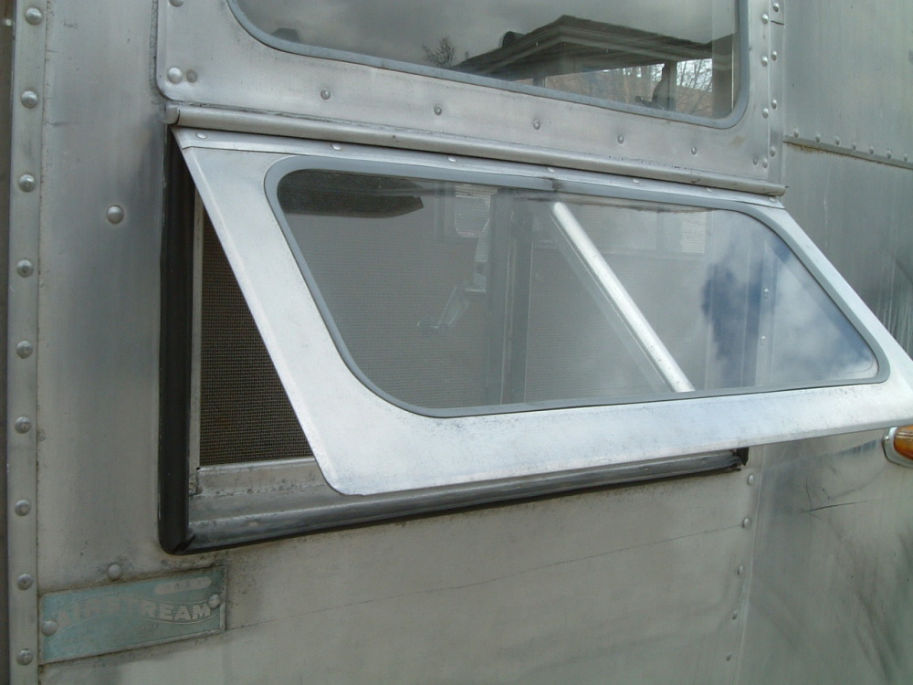 Window Repair19541958 Vintage Airstream