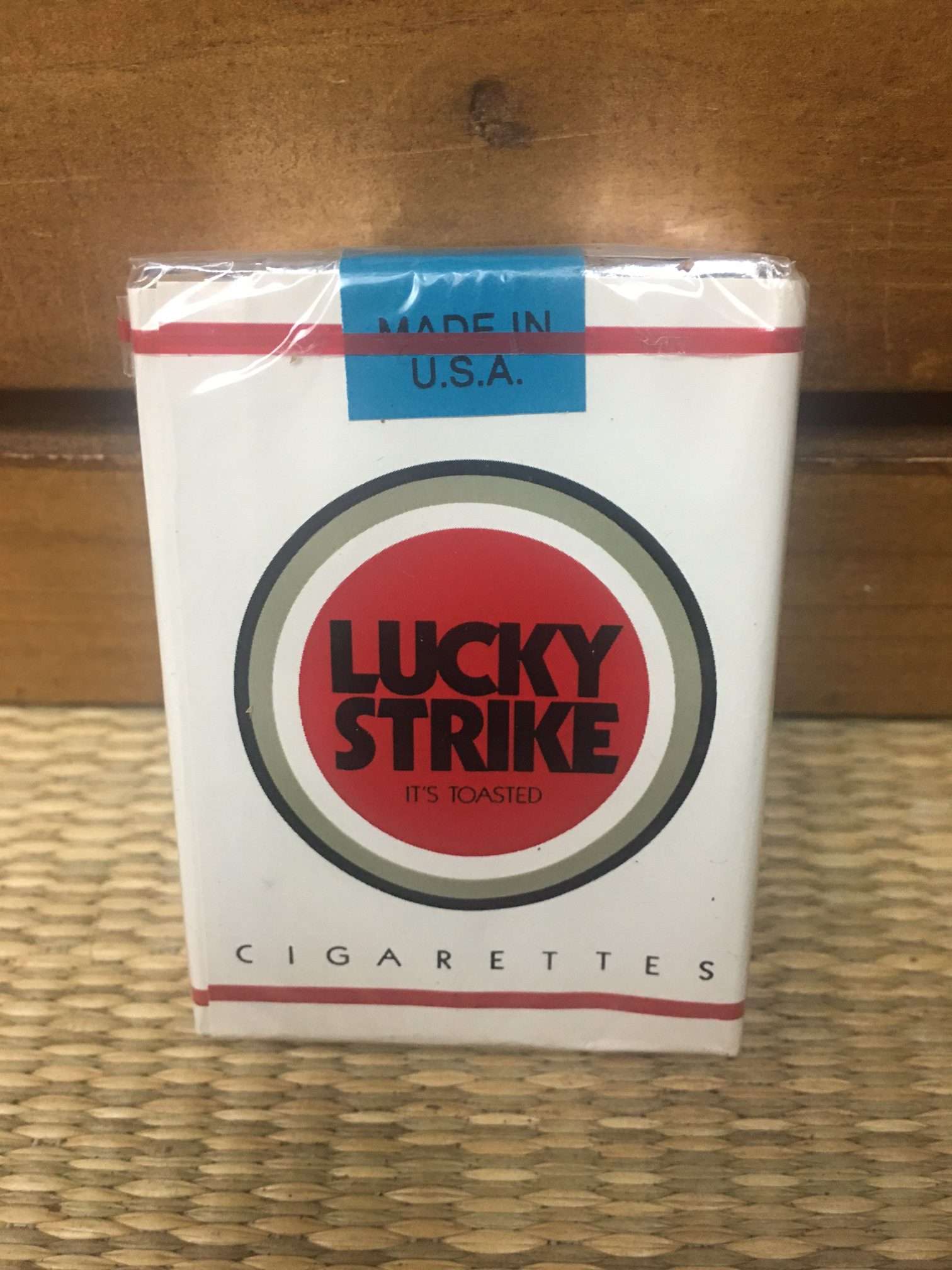 Lucky Strike It’s Toasted Cigarette Soft Pack For Use Outside U.S. by