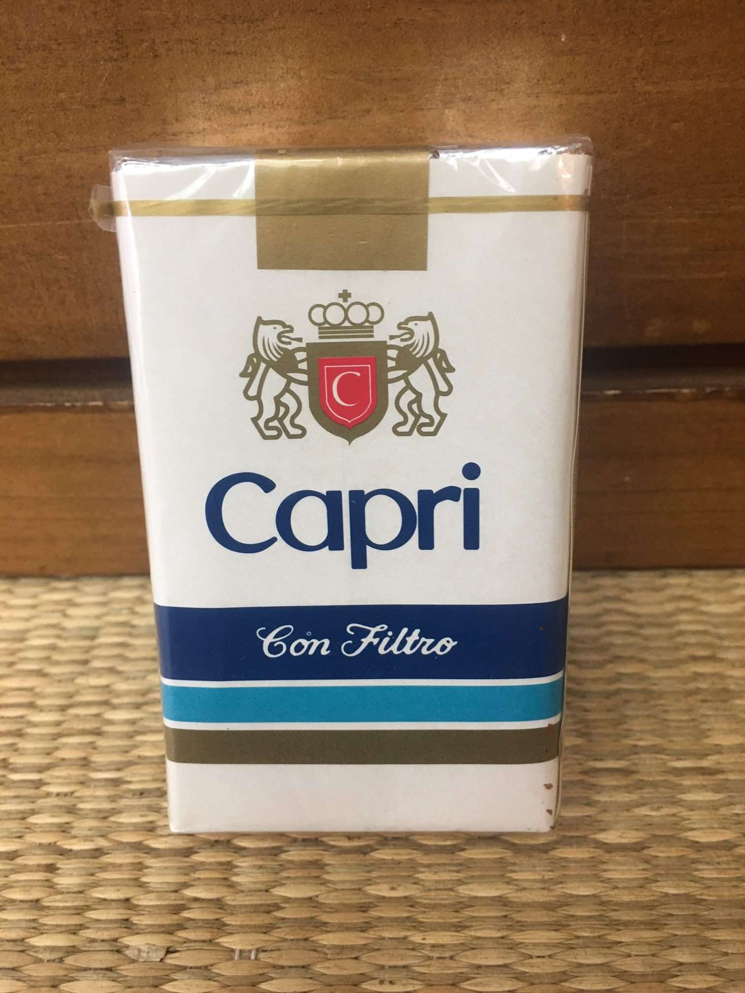 Capri Con Filtro Cigarette Soft Pack! Made in Costa Rica! Danly's