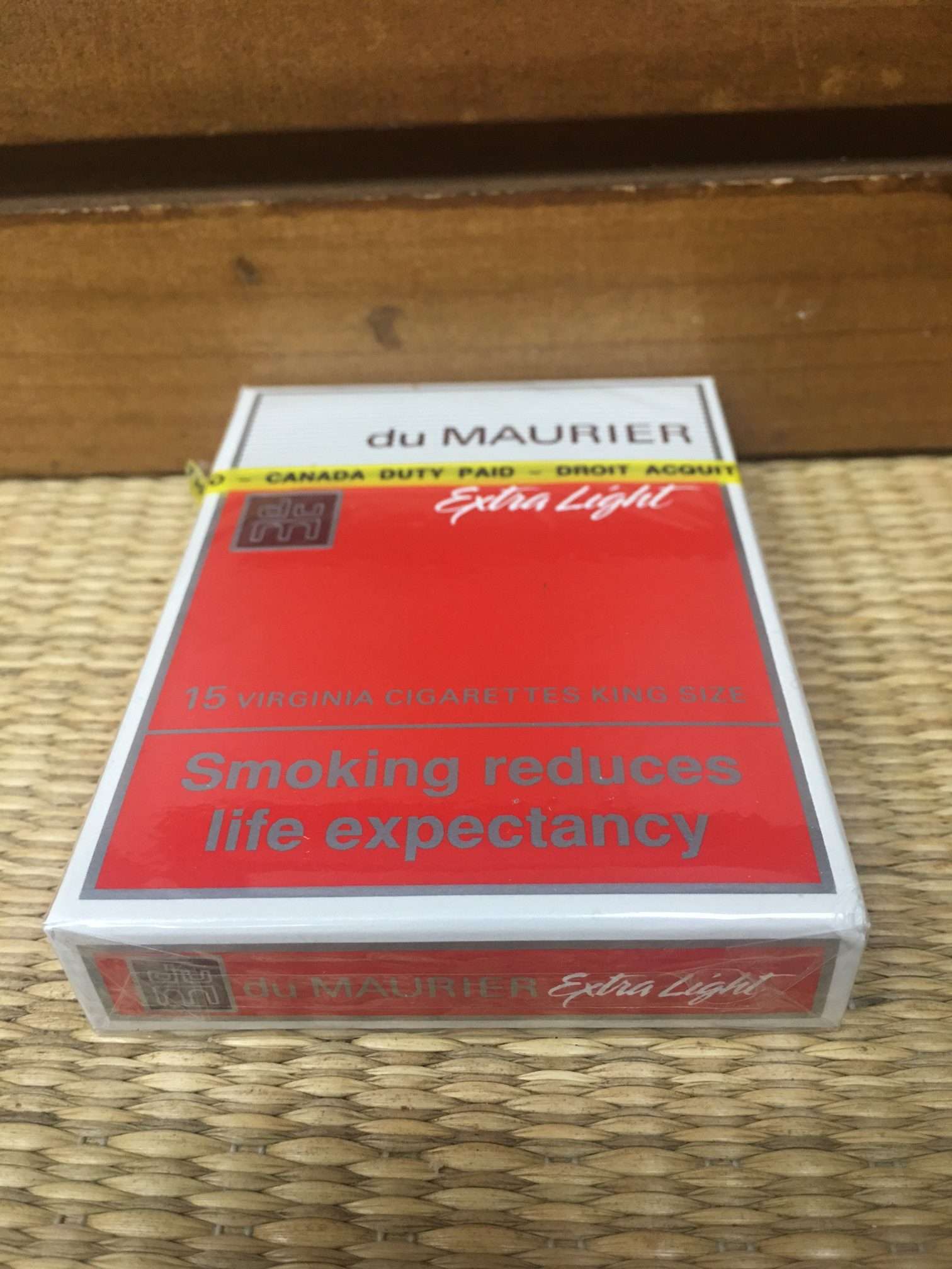 du Maurier Extra Light King Size Cigarette Hard Box! Imperial Tobacco