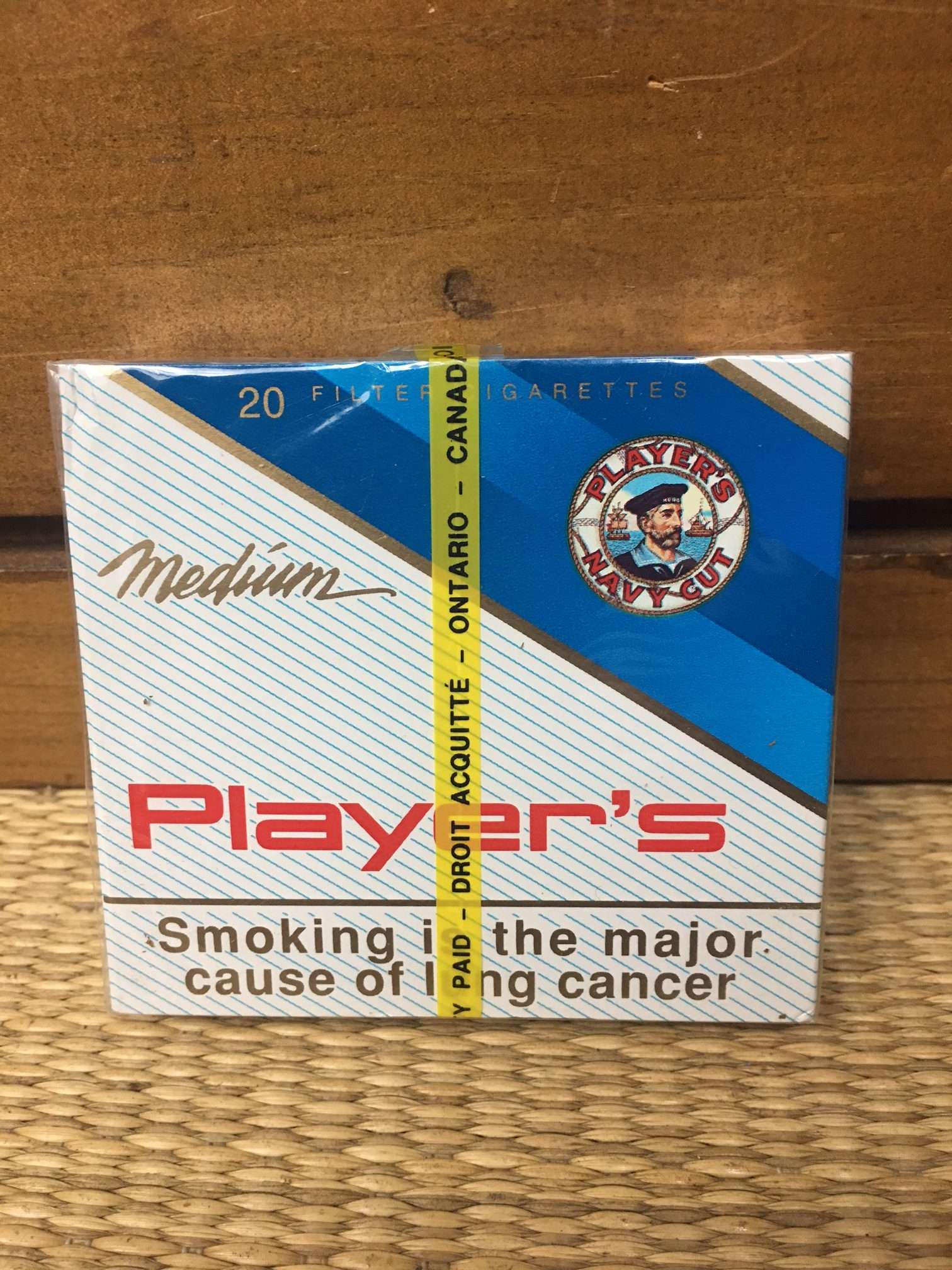 Player’s Navy Cut Medium Cigarette Hard Box! Imperial Tobacco Montreal