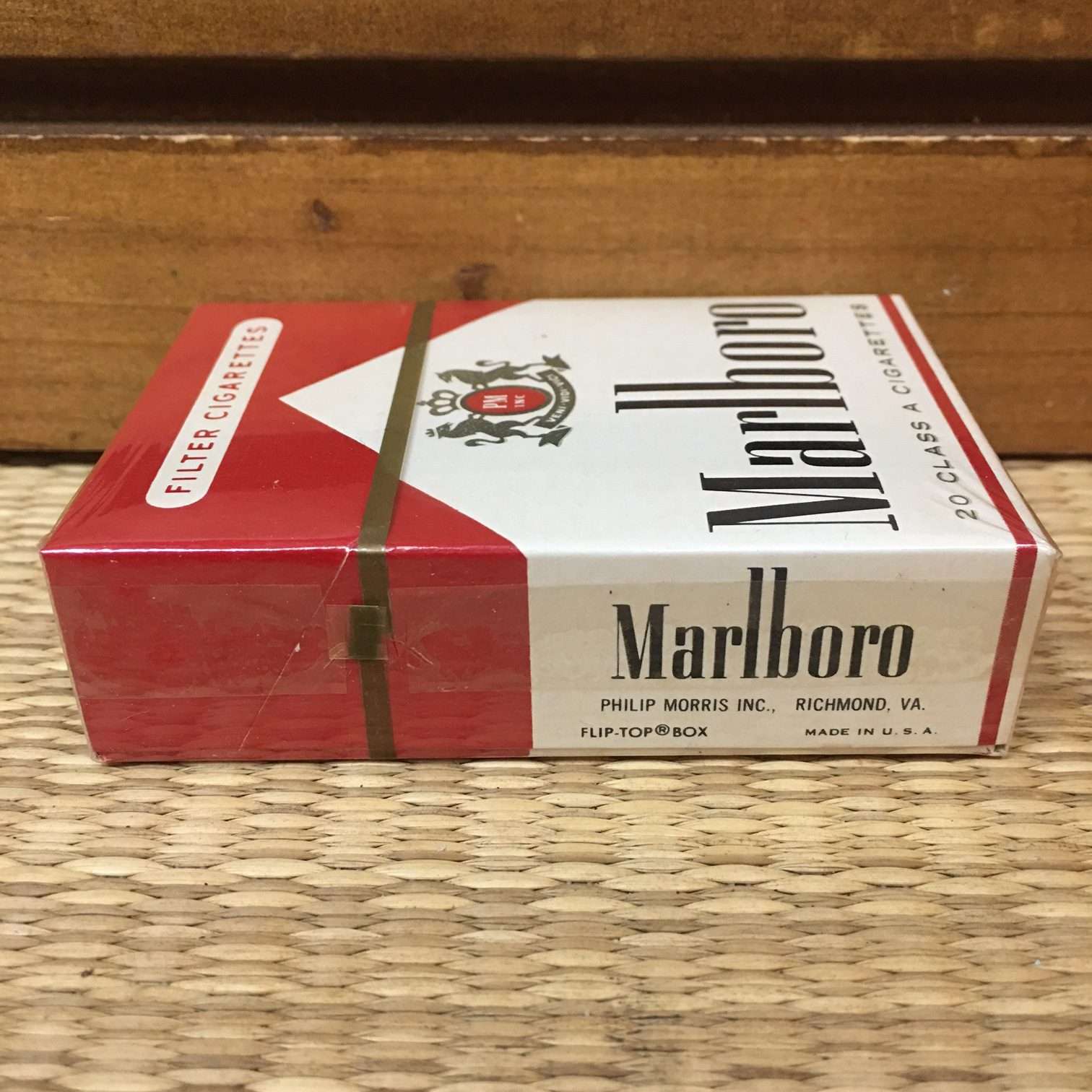 1959/60 Marlboro Cigarette Hard Pack for use Outside the US by Philip