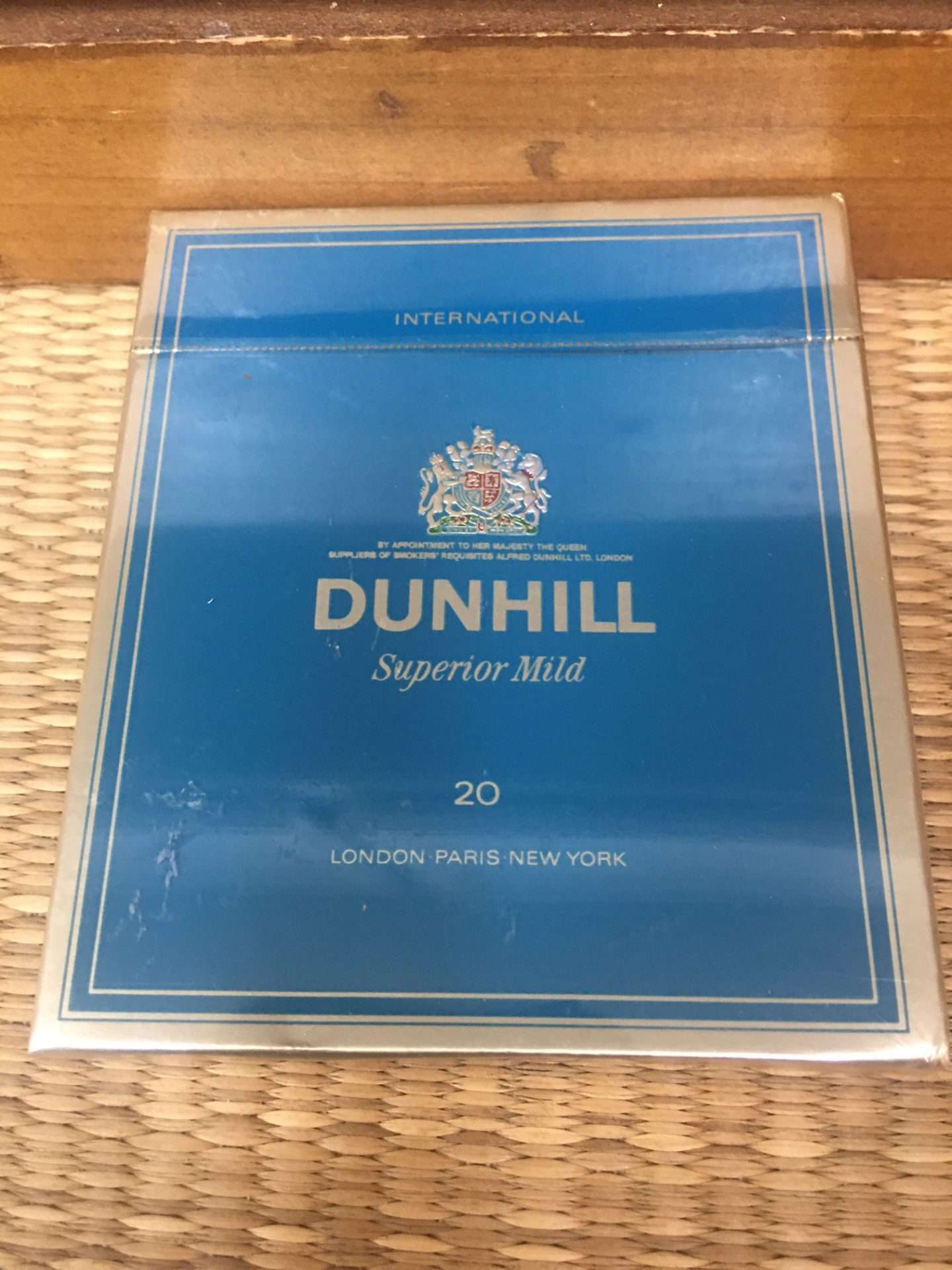 Dunhill International Superior Mild Cigarette Hard Box! Danly's