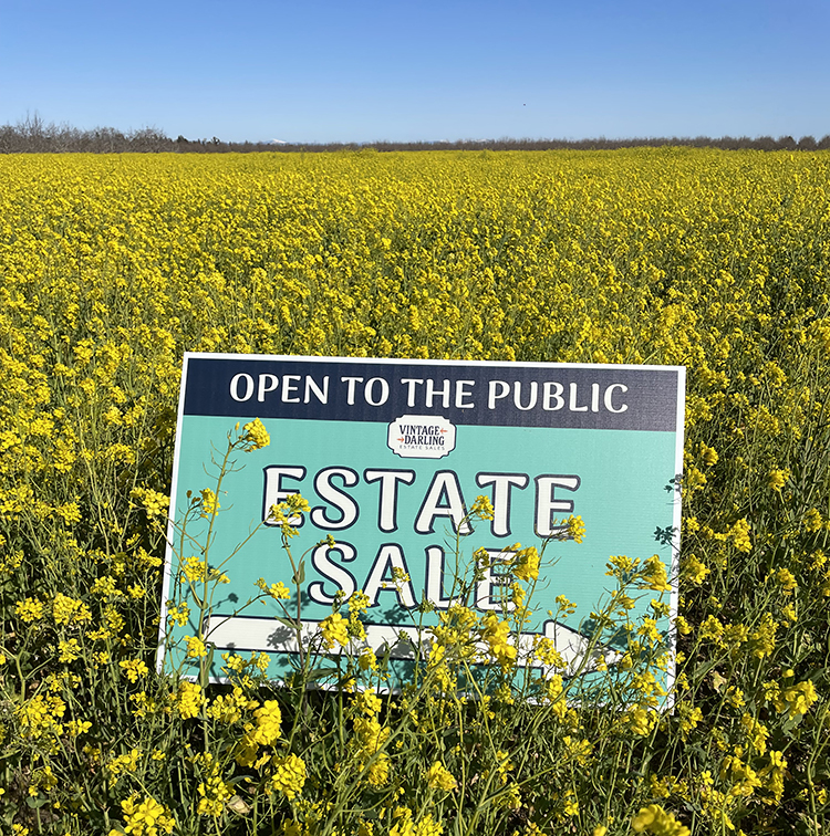 ABOUT Vintage Darling Estate Sales