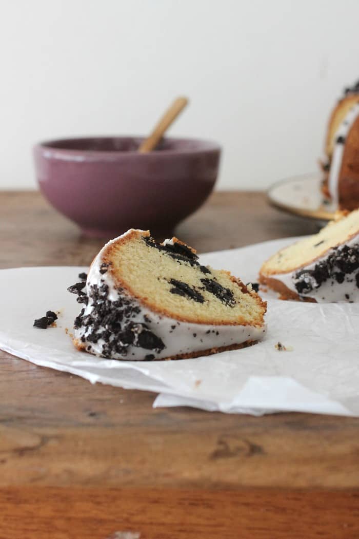 Vanilla Oreo Cake Vintage Kitchen