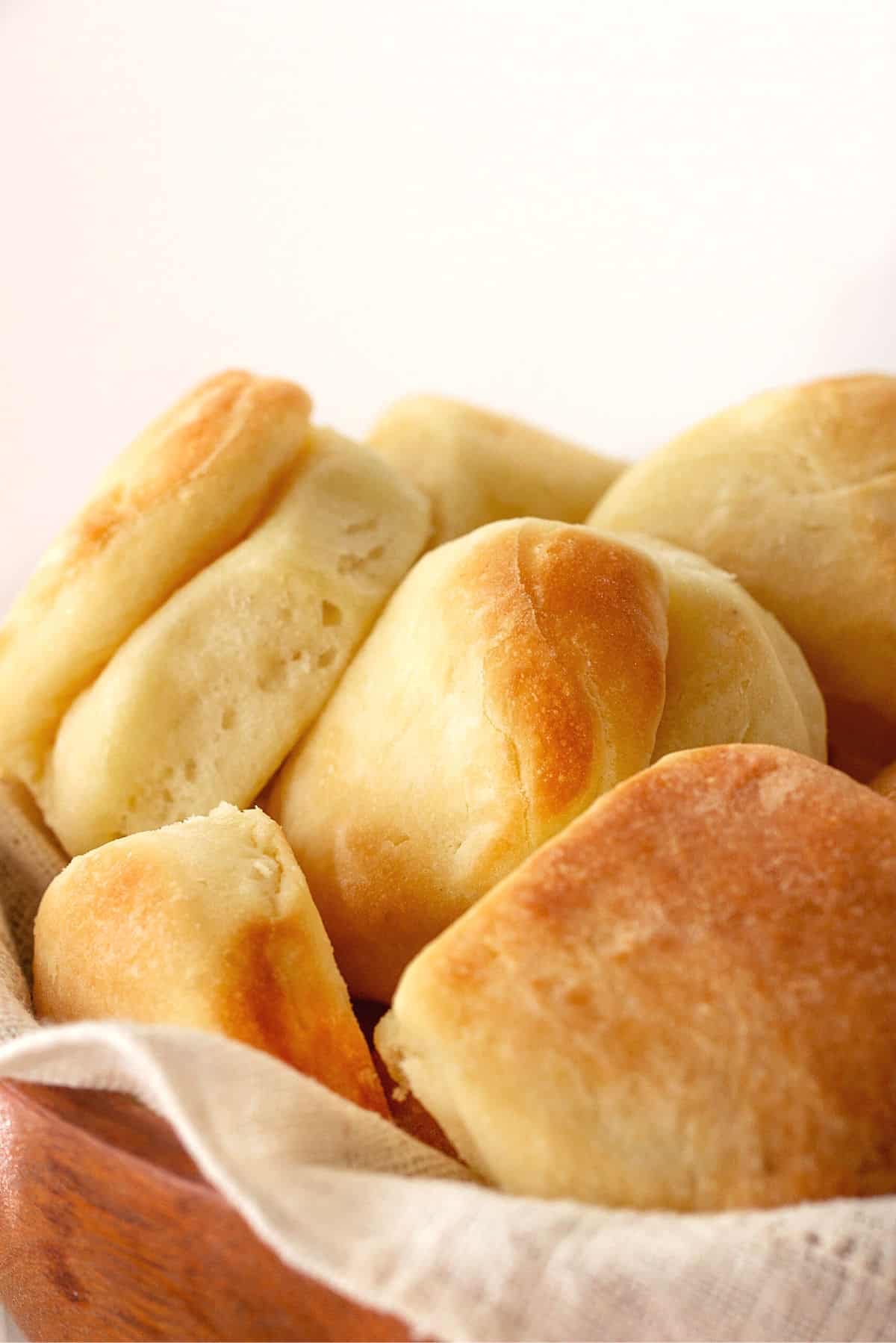 Parker House Rolls (noknead recipe!) Vintage Kitchen Notes