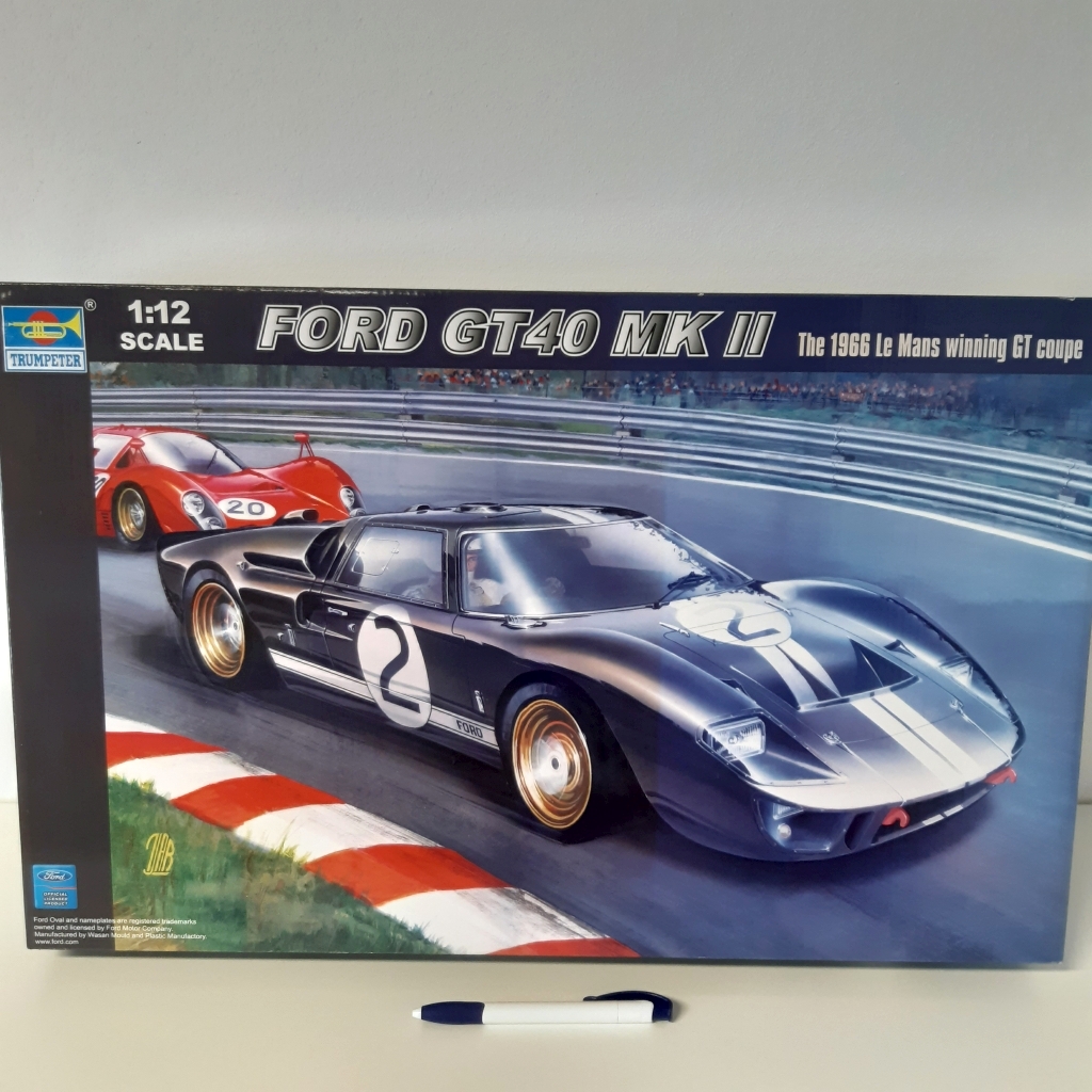 Trumpeter Ford GT40 MKII MK2 1:12