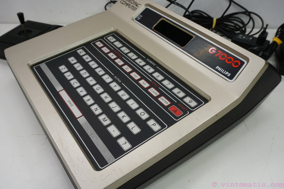Philips G7000 Videopac Computer Console + Games