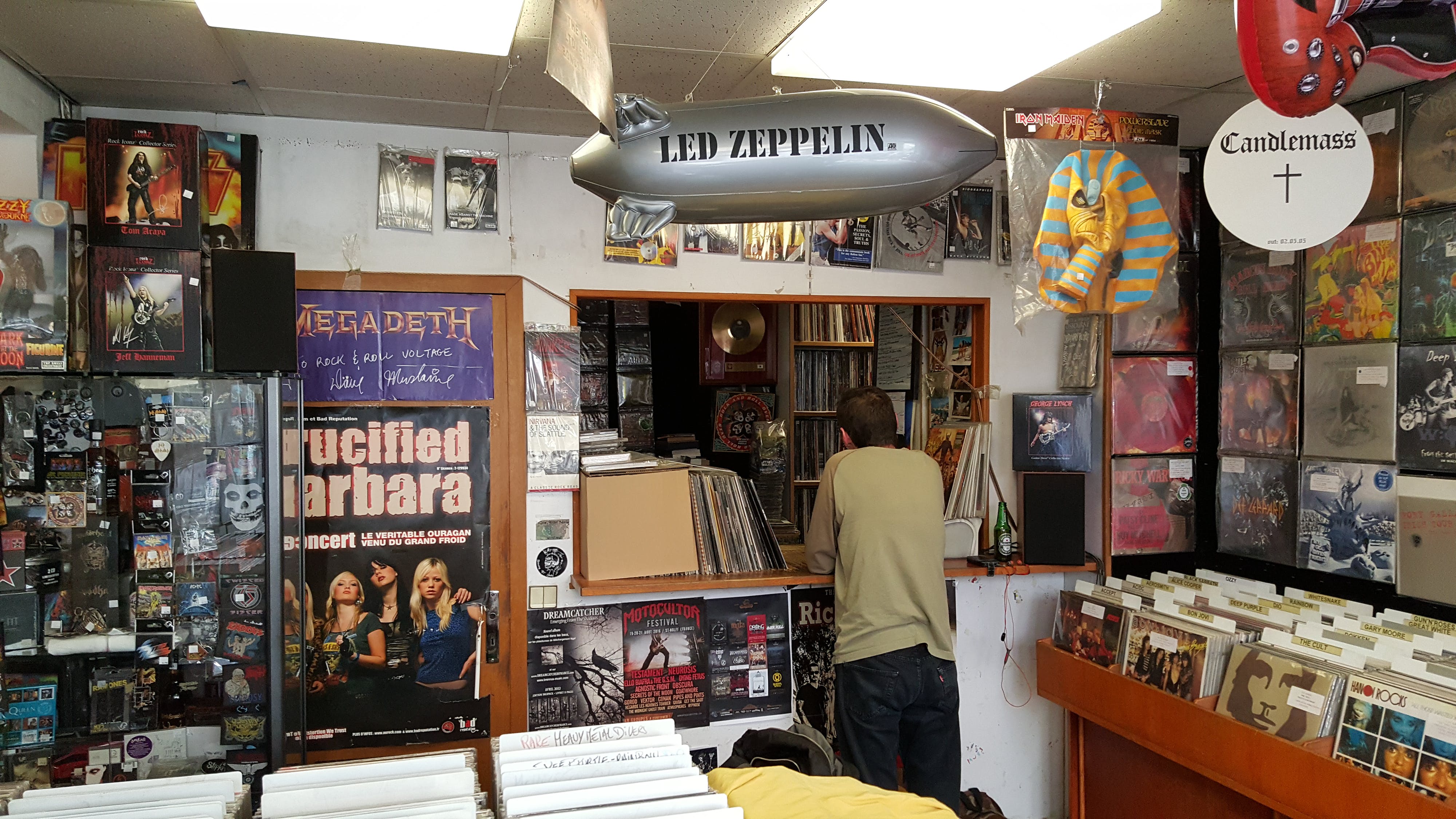 R'N'Roll Voltage Record Store Vinyl World