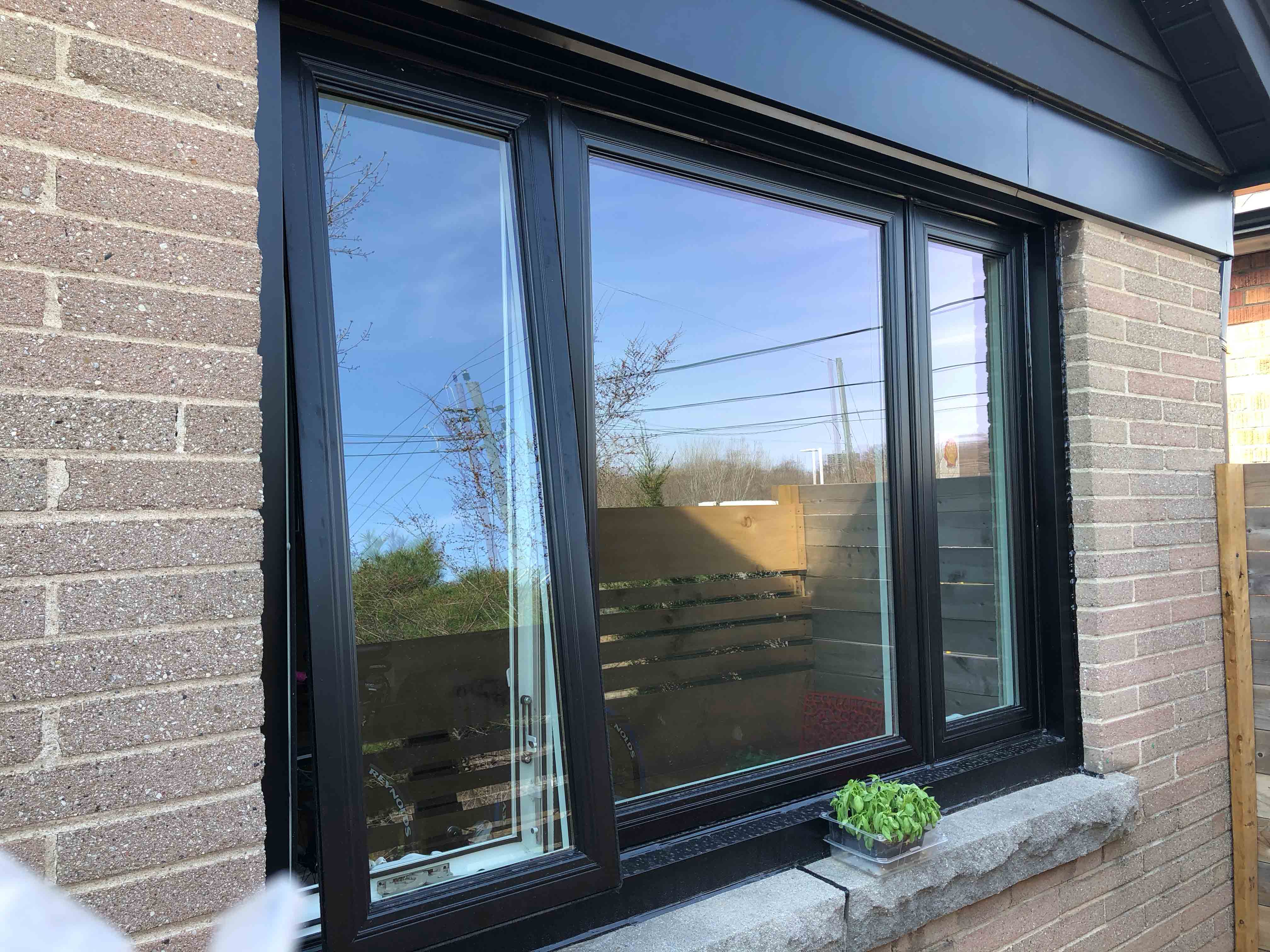 ᐉ Brampton Vinyl Windows and Doors Replacement Near Me