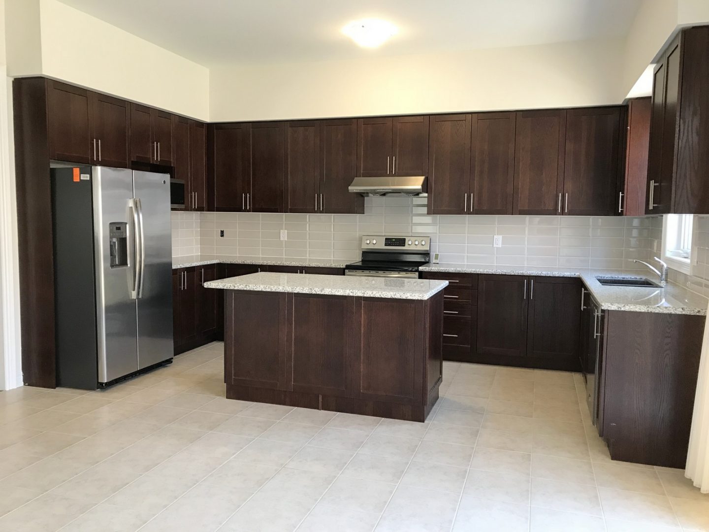 Yonge/Elgin mills Lease VIP GTA