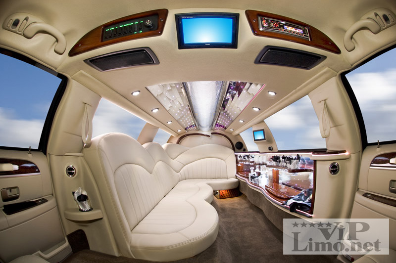 Limousine & Town Car Rental Tulsa, OK VIP Transport Affiliates