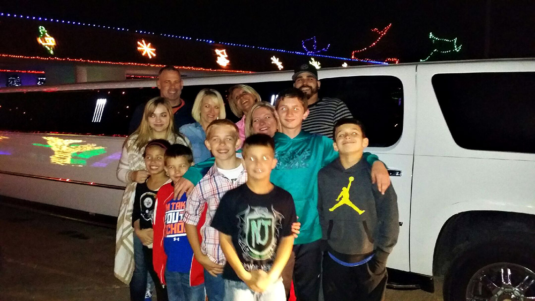 Christmas Light Tours in Tulsa and OKC VIP Transport Affiiates