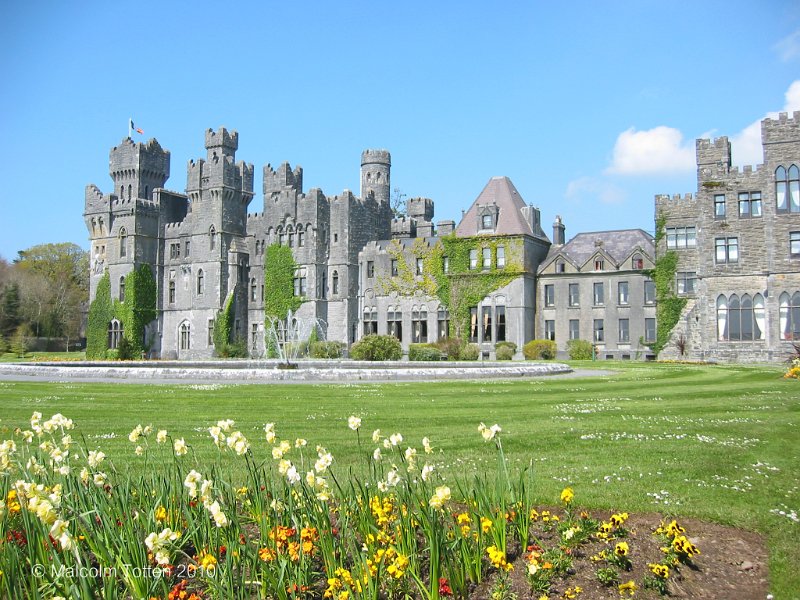 The Beautiful Village of Cong Galway wedding cars