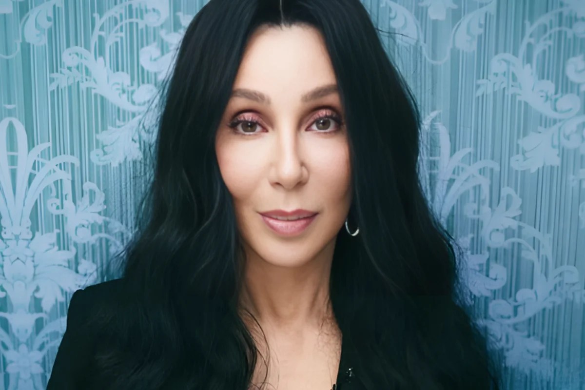 Cher Proves 79 Is Just A Number With Her Sparkling Return To The SNL Stage