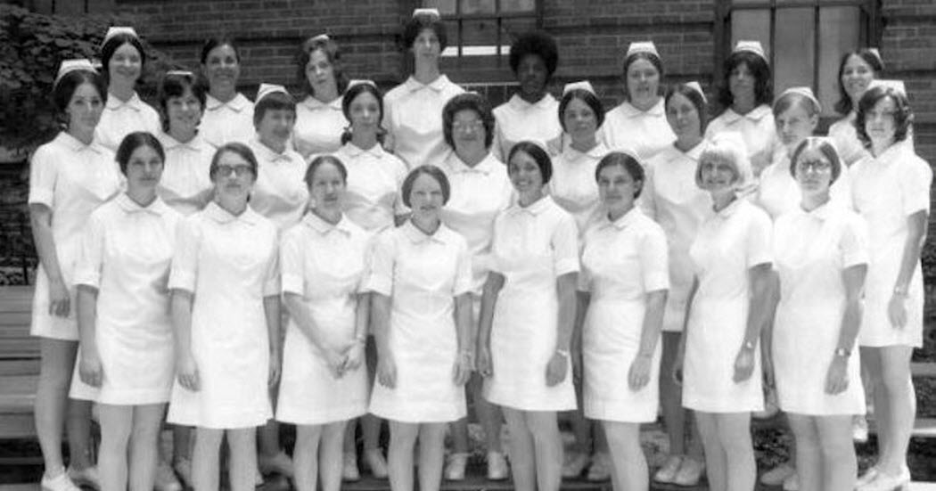 What Do Nurses Wear On Their Heads at Tommy Hamilton blog