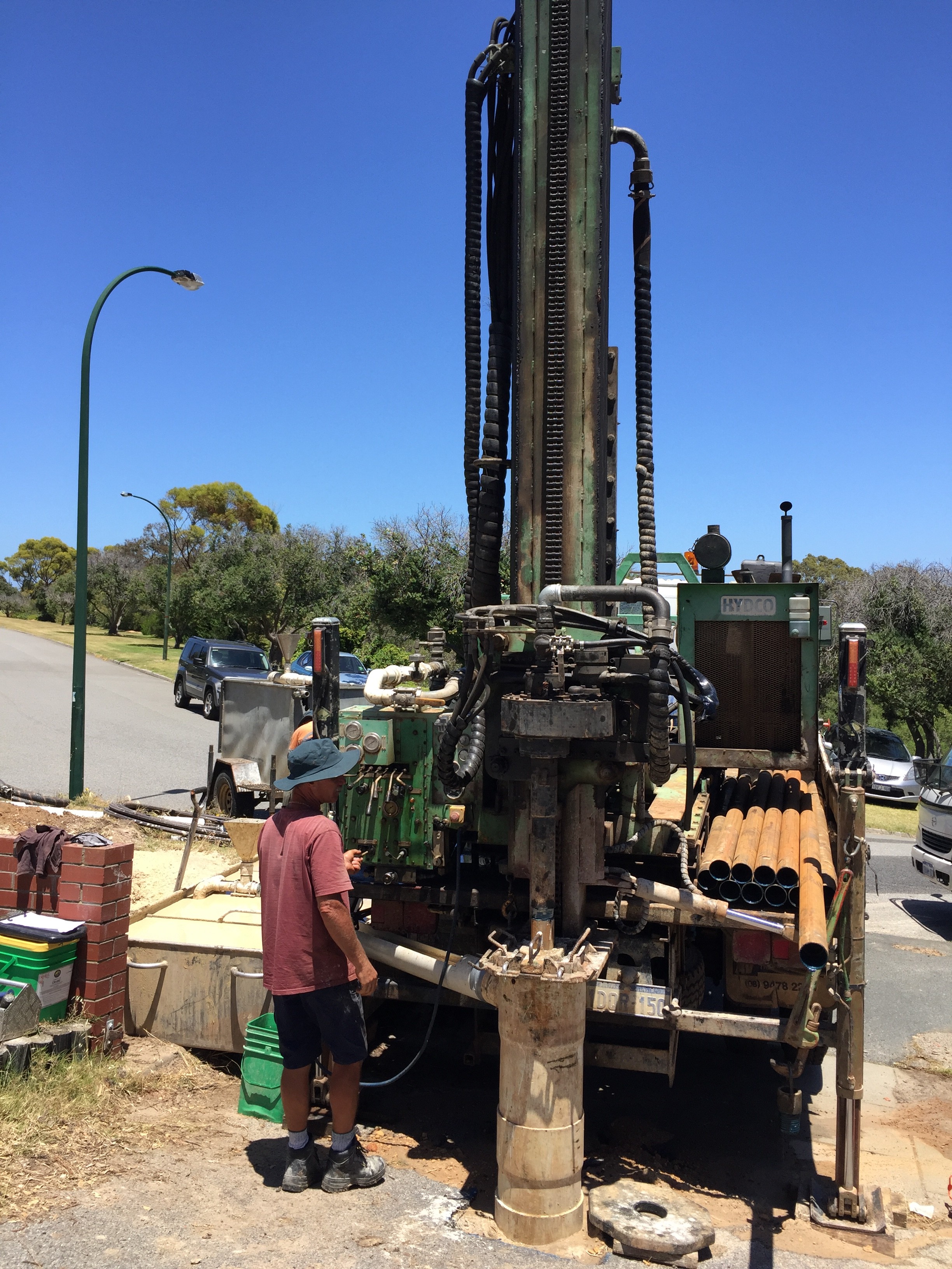 Drilling deep garden bore through limestone in Perth's City Beach