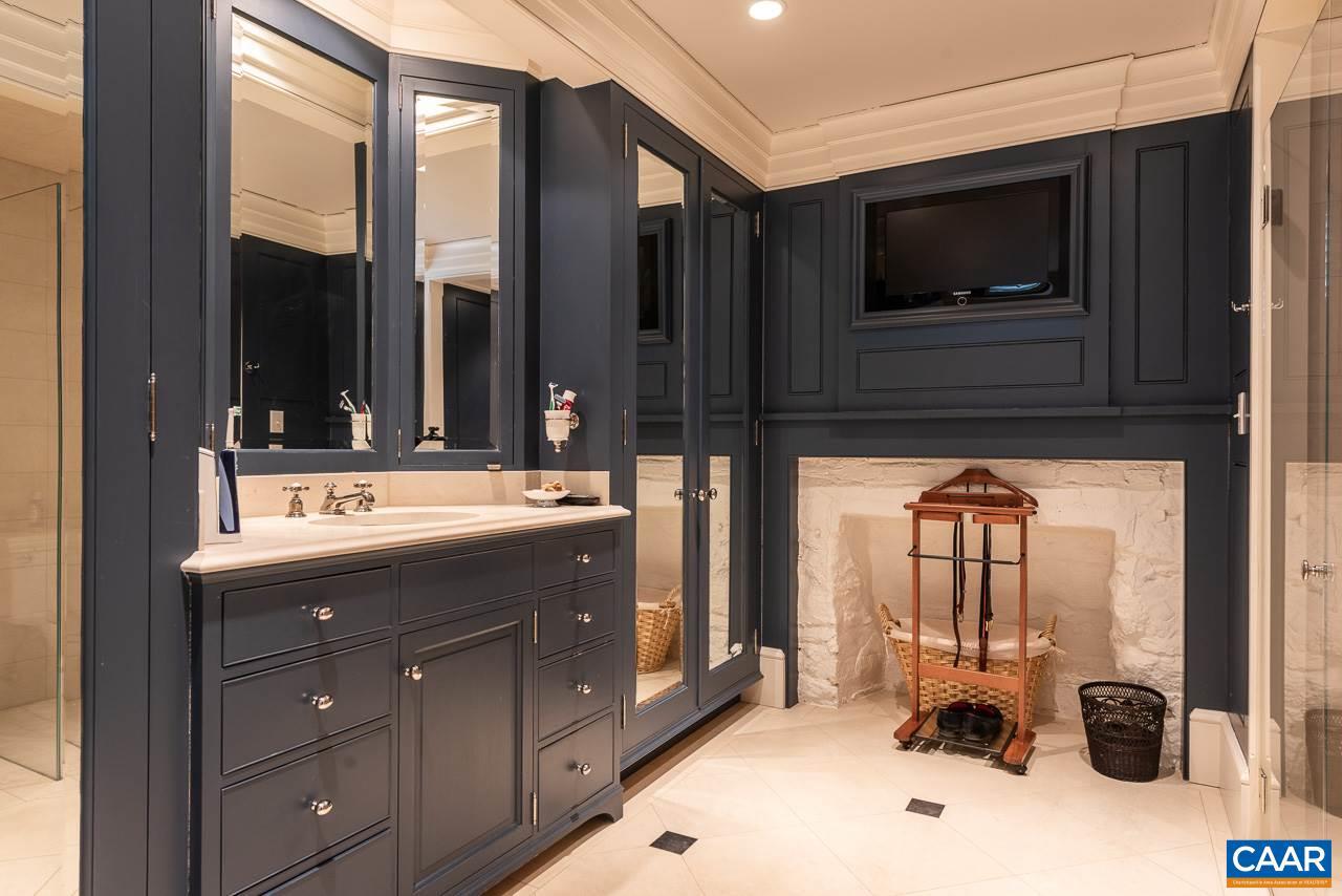 3392 EDGEMONT FARM NORTH GARDEN,VA 22959 Virginia Estates