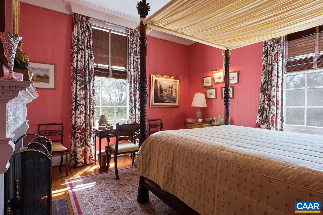 3392 EDGEMONT FARM NORTH GARDEN,VA 22959 Virginia Estates