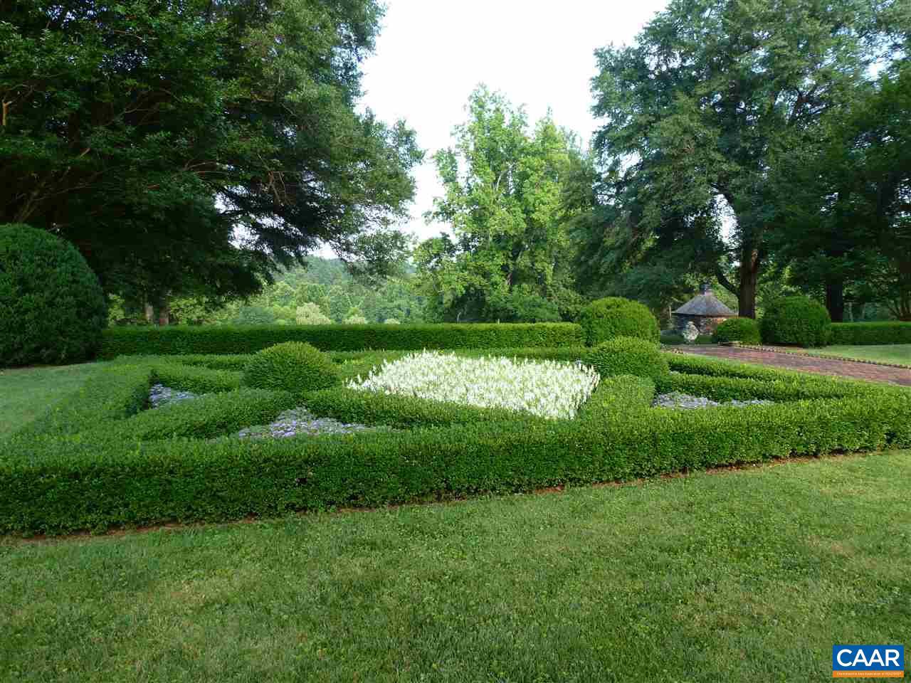 3392 EDGEMONT FARM NORTH GARDEN,VA 22959 Virginia Estates