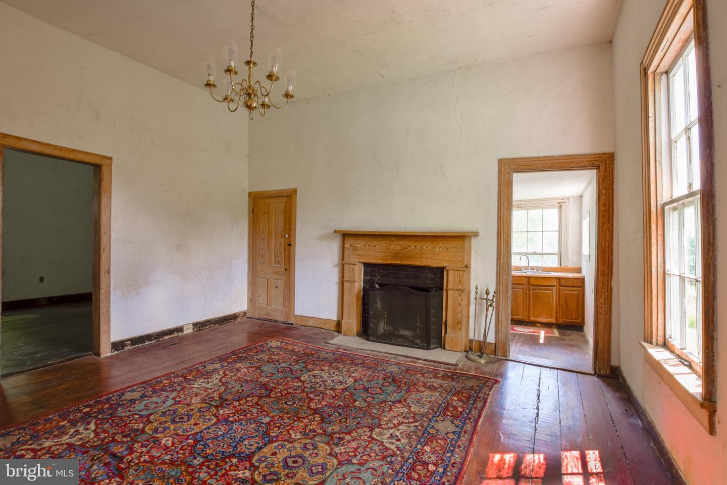 19214 YORK RD STEVENSBURG,VA 22741 Virginia Estates