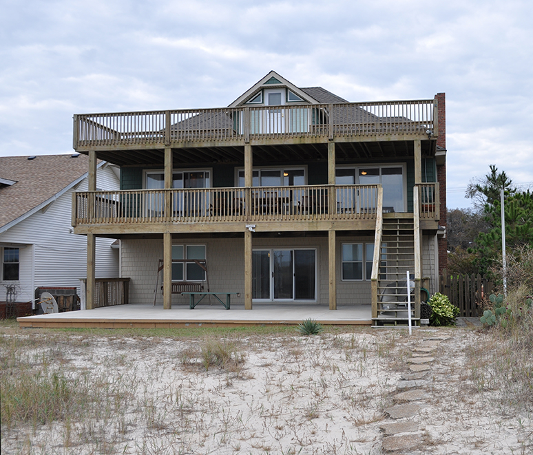 Beachfront Home in Norfolk, VA Fully Furnished and Owner Financing Available
