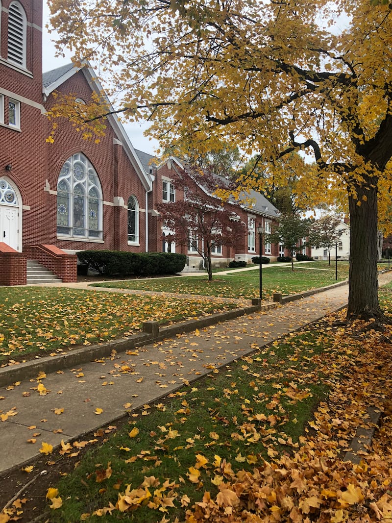 16 Charming Small Towns in West Virginia (+ Things to Do!)