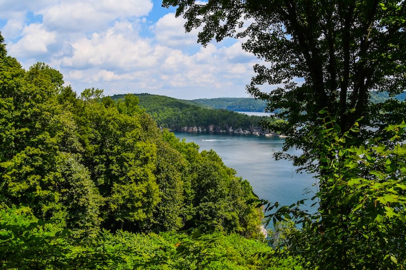 16 Charming Small Towns in West Virginia (+ Things to Do!)