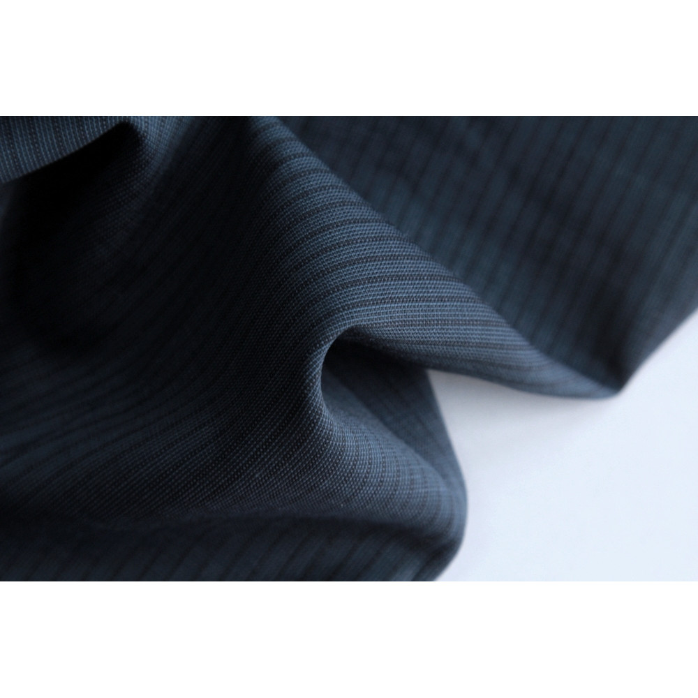 Костюмноплательная ткань шерстьшелк Hugo Boss, цвет сине