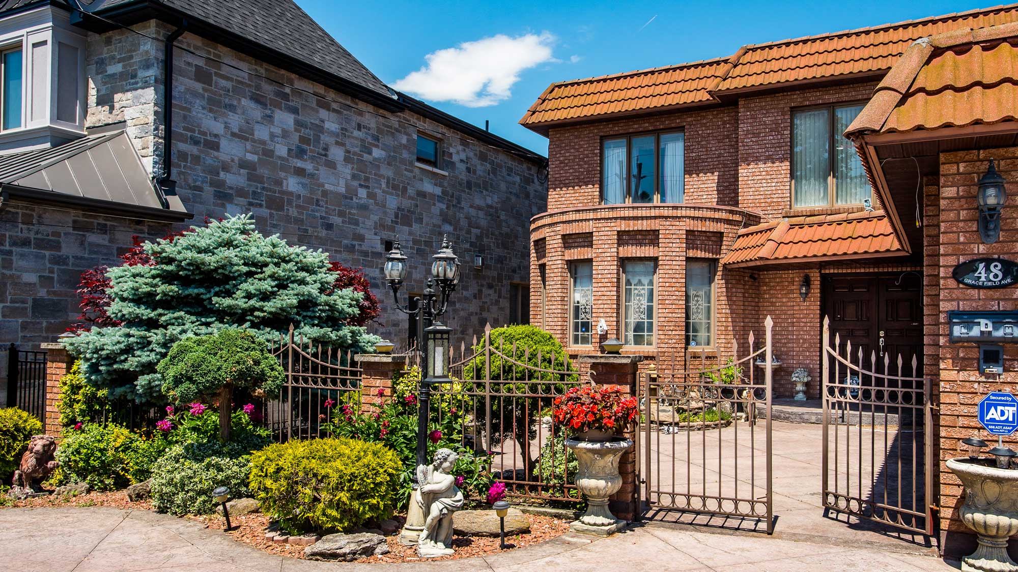 48 Gracefield Ave Virtual Tour by Online Open House of the property