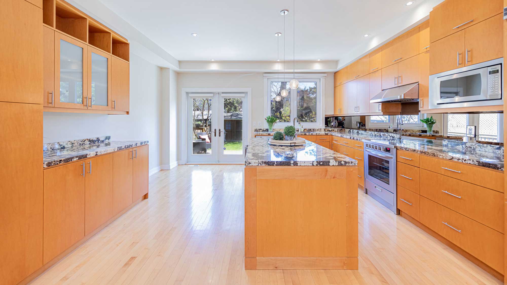 101 Blantyre Ave. Virtual Tour by Online Open House of the property