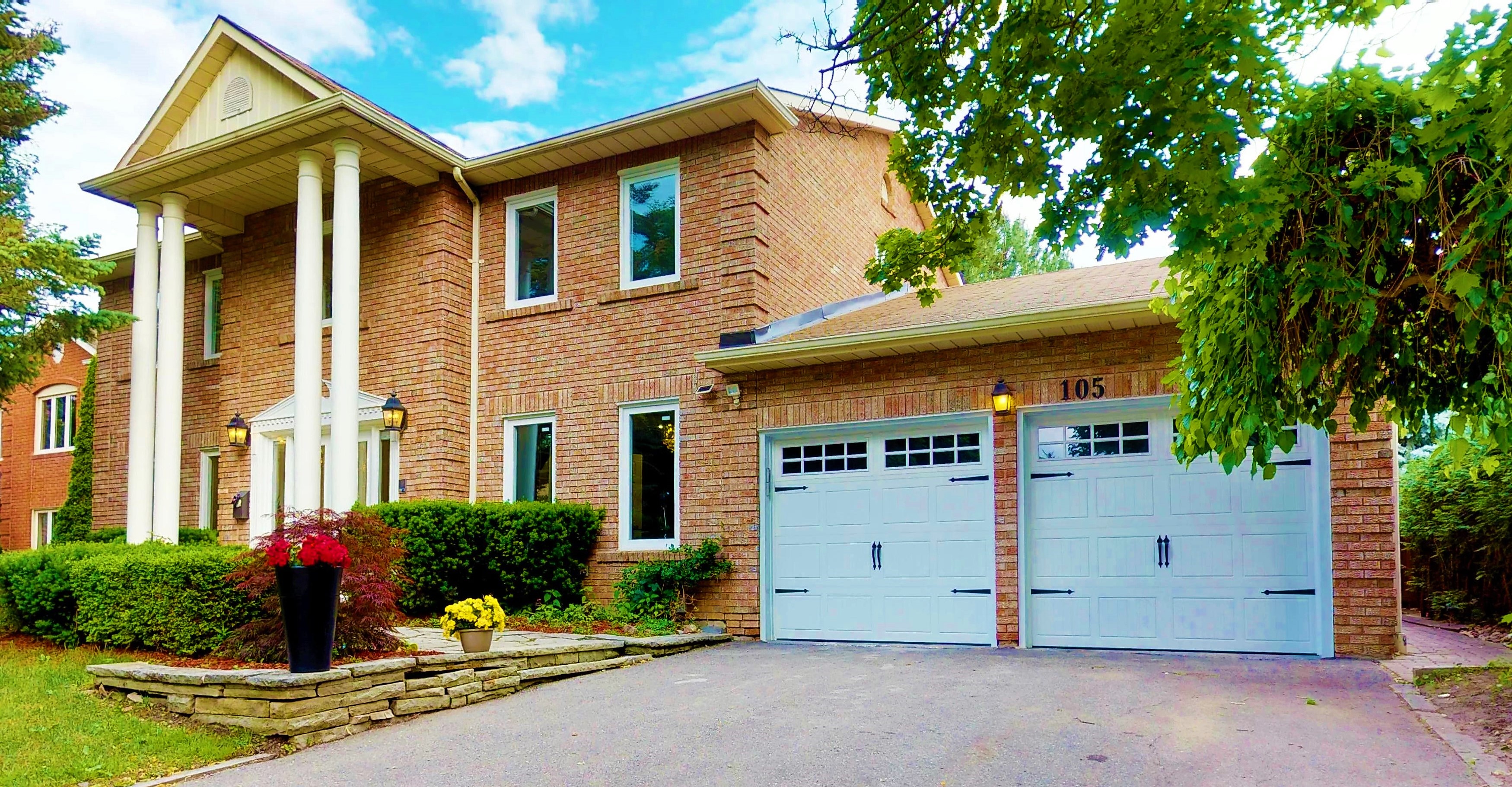 105 Cambridge Crescent Virtual Tour by Online Open House of the property