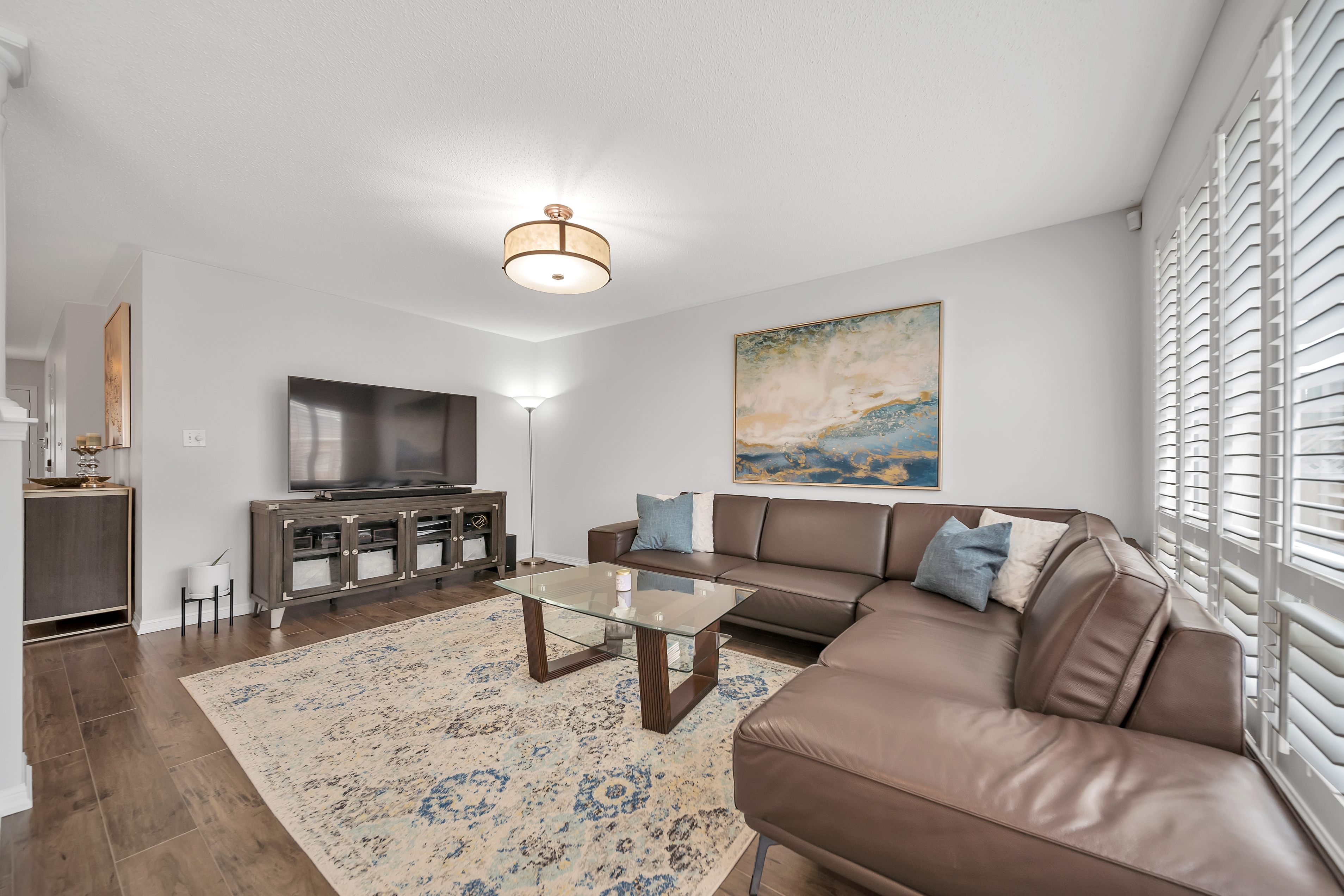 687 Edwards Ave. Virtual Tour by Online Open House of the property