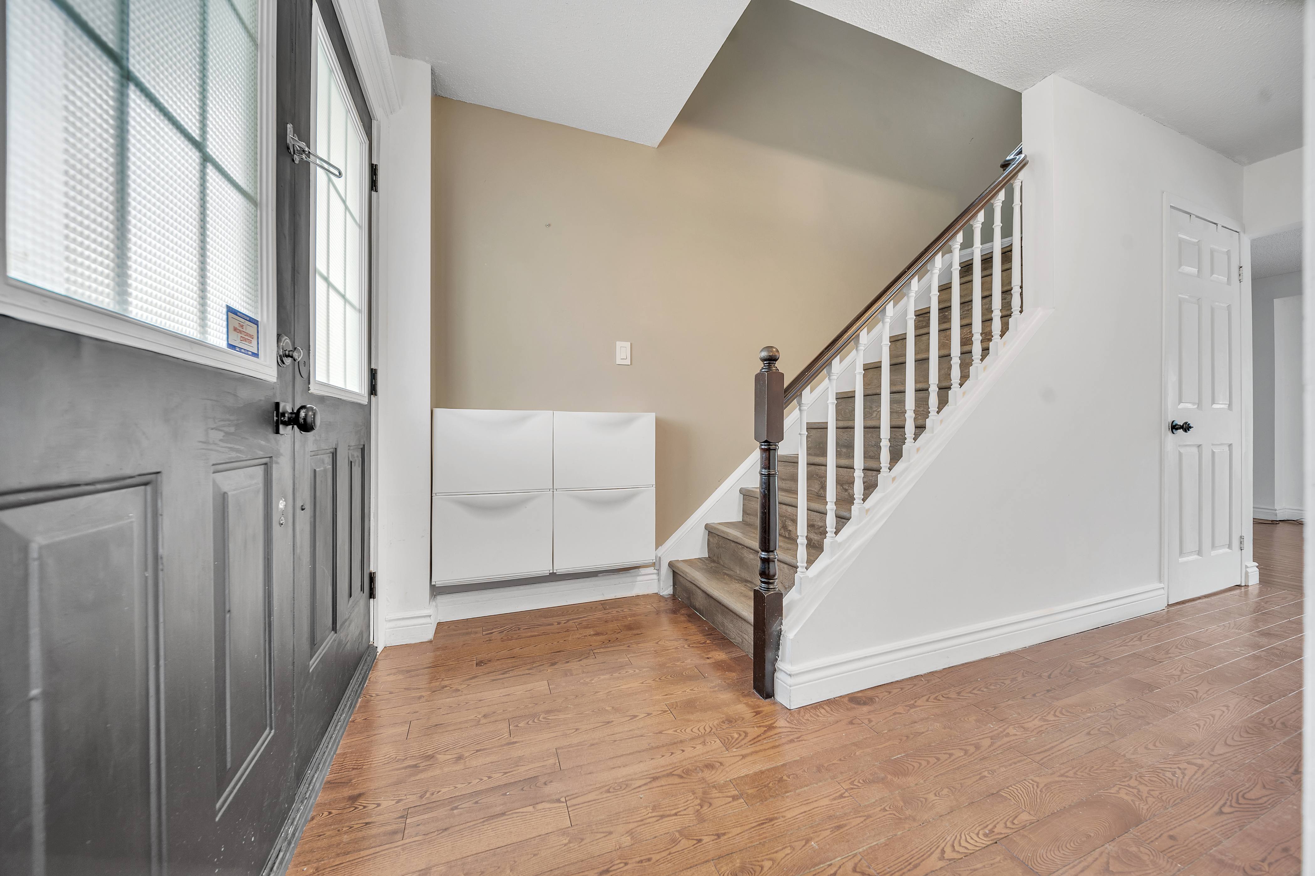 121 Carberry Crescent Virtual Tour by Online Open House of the property