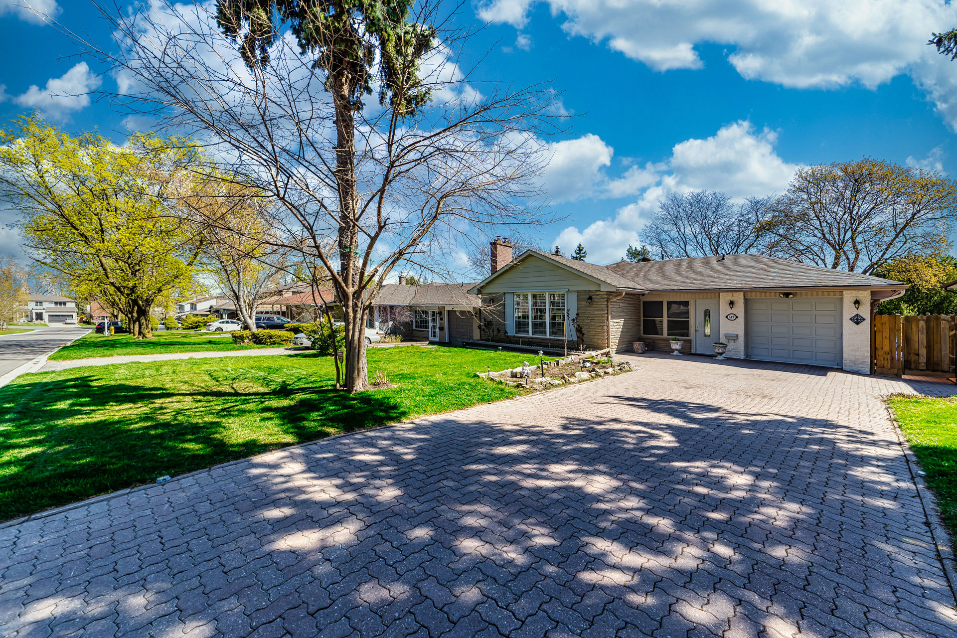 147 Highland Park Blvd. Virtual Tour by Online Open House of the property