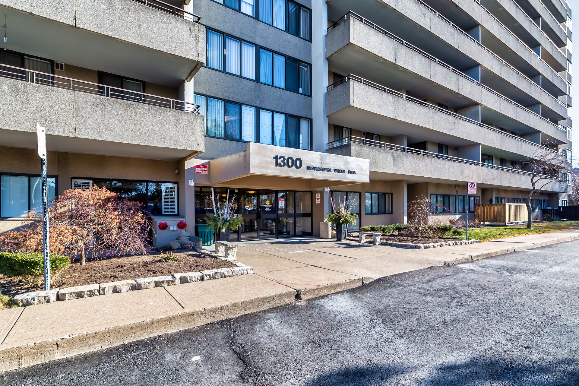 1300 Mississauga Valley Blvd. Virtual Tour by Online Open House of the