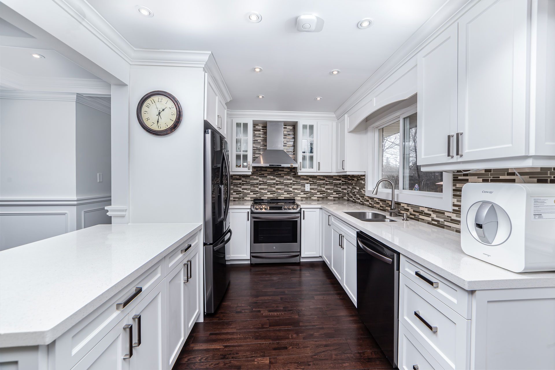 904 Willowdale Ave. Virtual Tour by Online Open House of the property