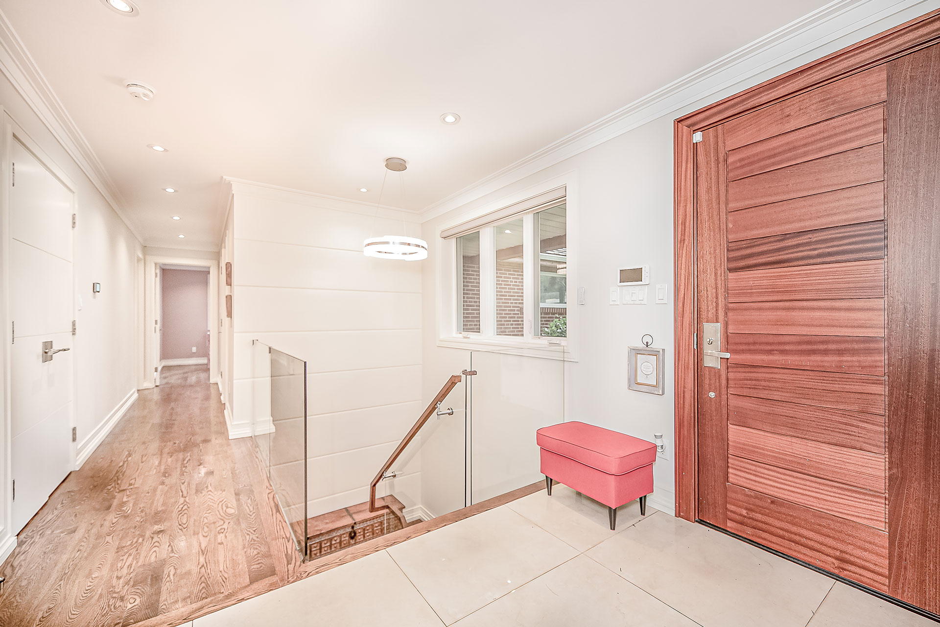 31 Dalmeny Rd. Virtual Tour by Online Open House of the property