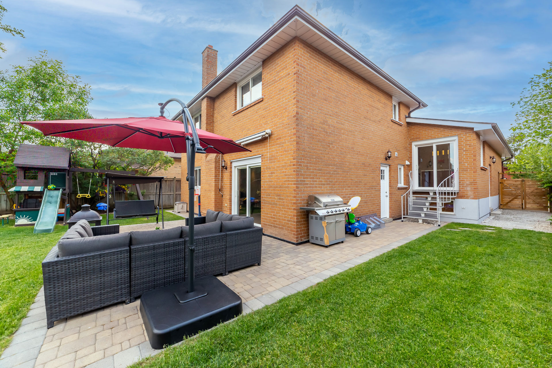 2636 Birch Cres. Virtual Tour by Online Open House of the property