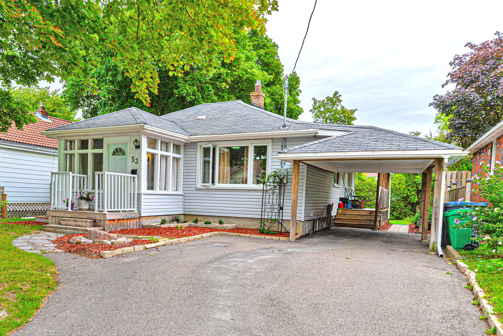 53 Woodward Ave. Virtual Tour by Online Open House of the property