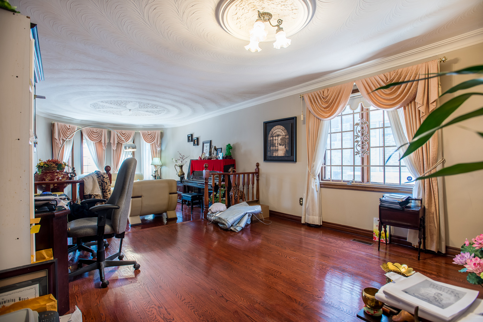 48 Gracefield Ave Virtual Tour by Online Open House of the property