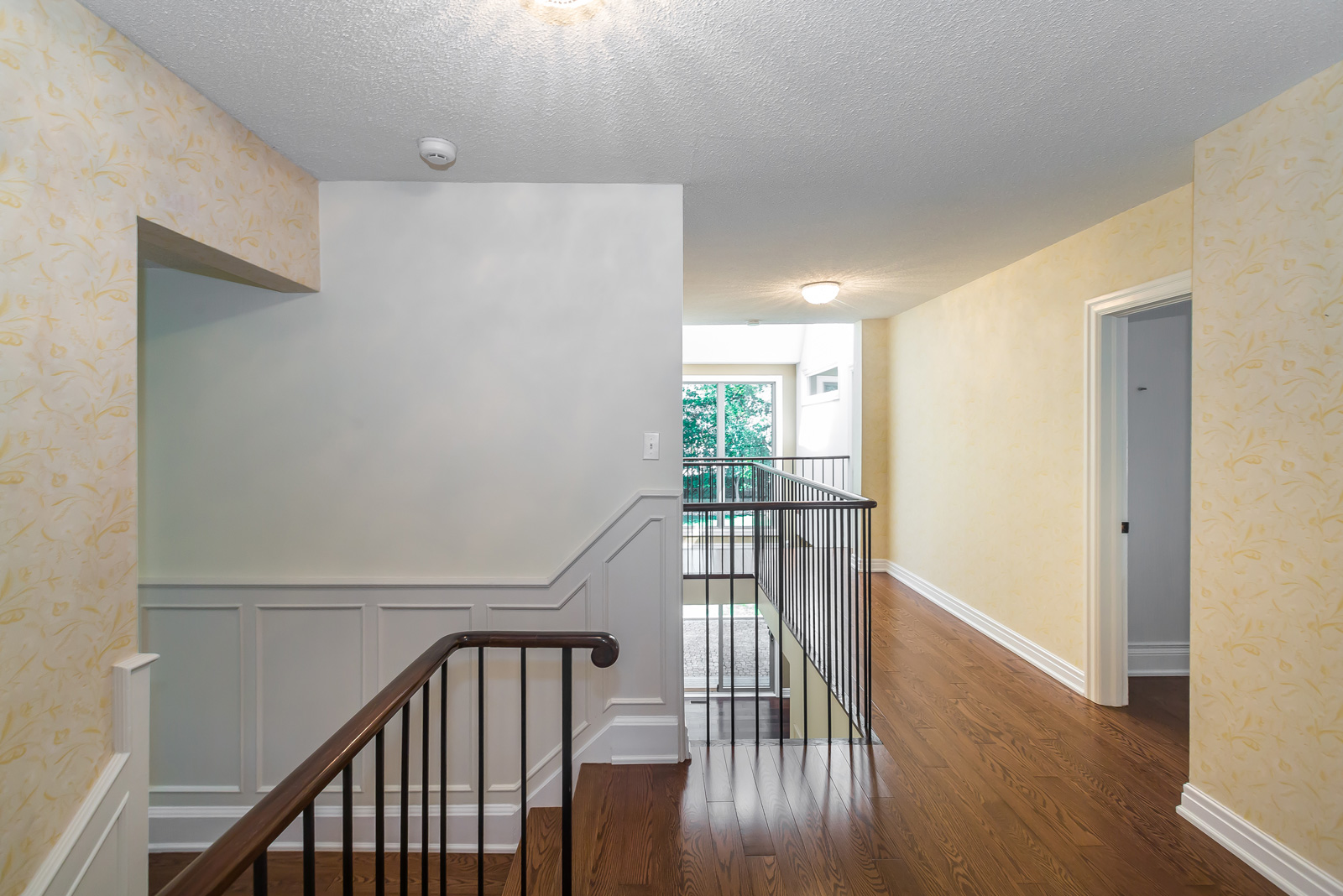 96 St Leonards Ave. Virtual Tour by Online Open House of the property