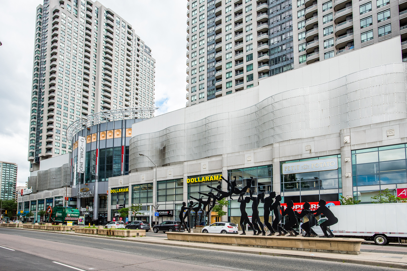 18 Hollywood Ave Virtual Tour by Online Open House of the property