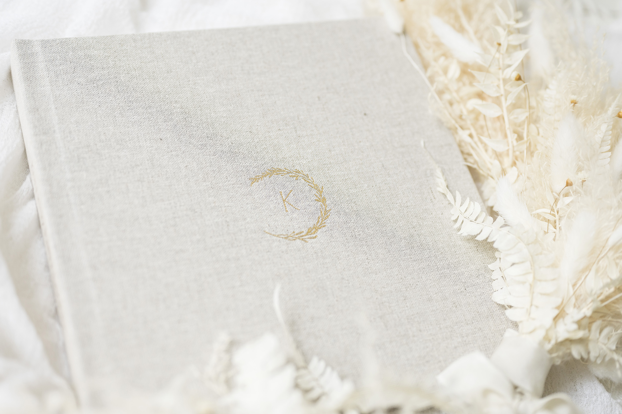 10x10 Toasted Marshmallow Gold Debossing visionart