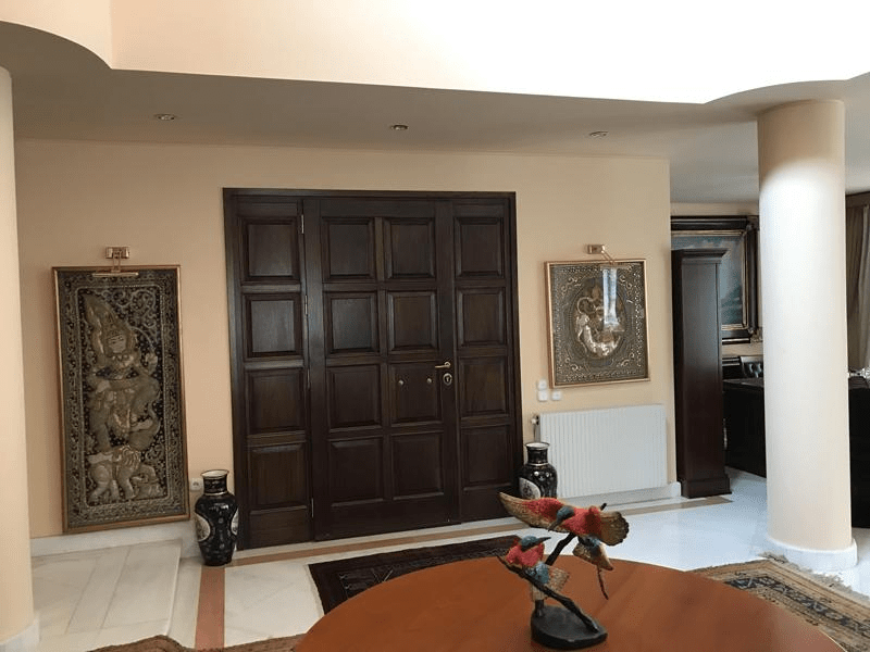 Villa for sale in Varkiza Vision & Reliability