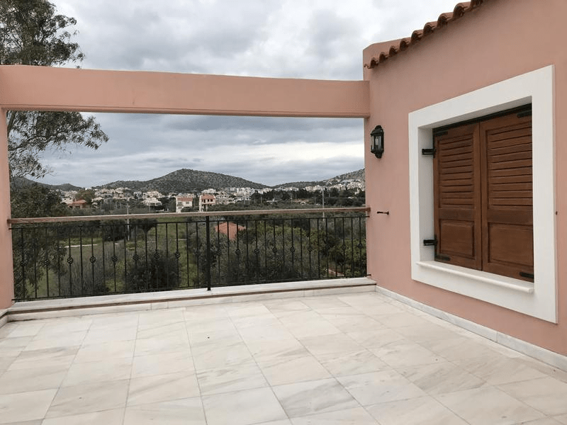 Villa for sale in Varkiza Vision & Reliability