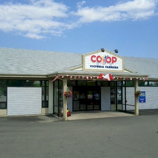 Victoria Farmer’s Coop Village of Baddeck